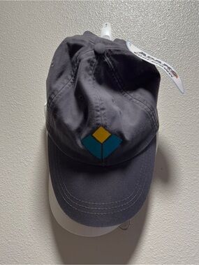 Adams Cool-Crown Cap with Adjustable Buckle (Gray/Blue/Yellow)